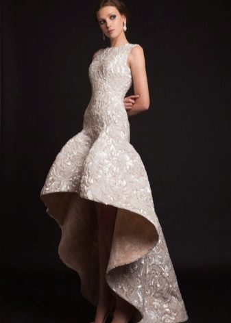 Robe de soirée taille basse avec jupe asymétrique