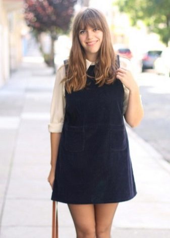 Robe courte habillée pour la pleine