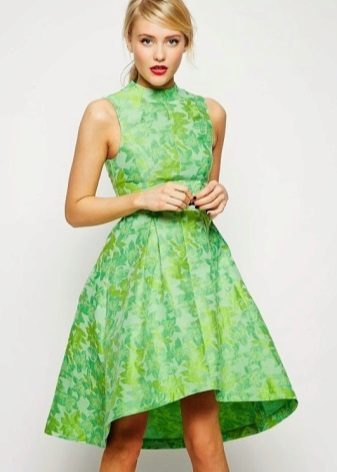 Robe verte avec un imprimé dans le style des années 60