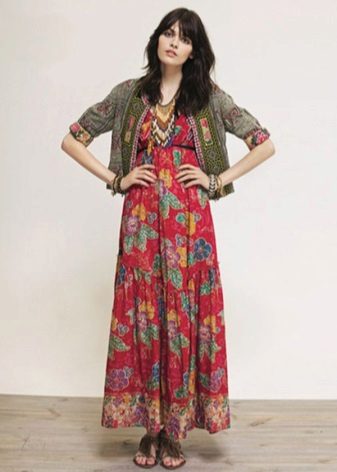 Boho robe rouge avec impression