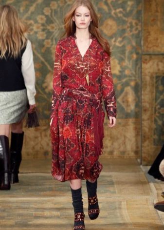Habille dans le style de boho-classic