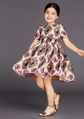 Robe d'été rétro pour les filles