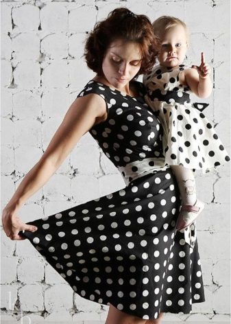 robes en tricot à pois