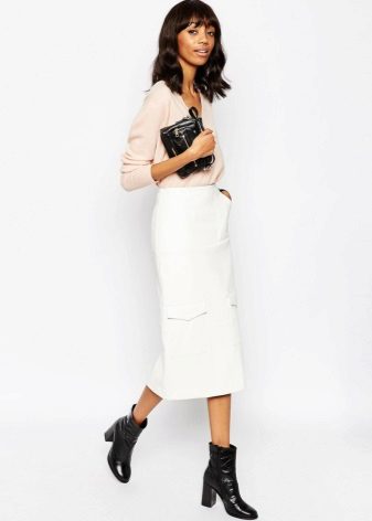 Jupe crayon blanche avec poches