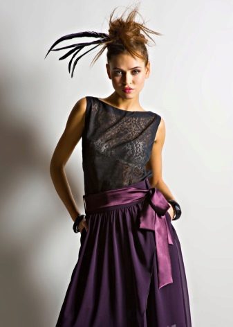 jupe d'été longue violette avec ceinture en satin