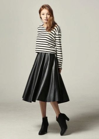 Jupe soleil en cuir pour maigre