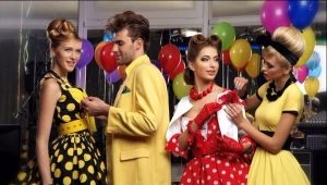 Robes De Style - Naughty Playful Look