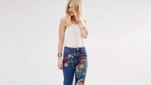 Jeans avec broderie