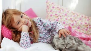 Pyjama enfant avec une pile