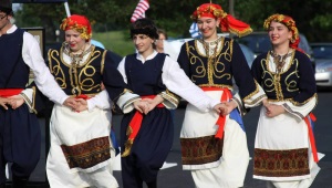 Costume national grec