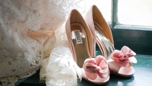 Sapatos Badgley Mischka