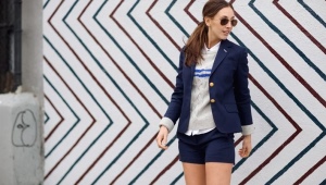Short bleu