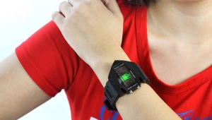 Montre LED au poignet