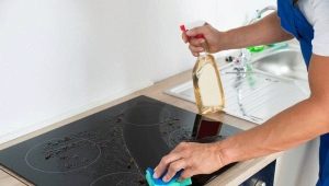 Comment nettoyer le poêle en vitrocéramique de la suie?