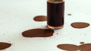 Comment laver les taches d'iode sur les vêtements et les meubles?