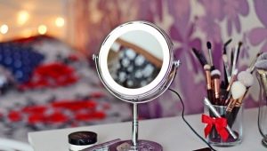 Miroir de table avec lumière: caractéristiques de choix