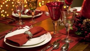 Comment plier des serviettes en tissu pour servir la table?