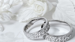 Comment célébrer 11 ans de mariage avec le jour du mariage et le nom de l'anniversaire?