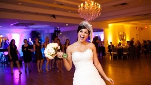 Comment la tradition de lancer un bouquet de la mariée a-t-elle commencé et existe-t-il une alternative à cela?