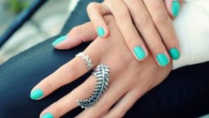 Manucure turquoise tendances de la mode