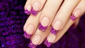 Idée de conception originale manucure de couleur violet pâle