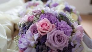 Bouquet de lilas pour la mariée: un choix de couleurs et d'idées de design