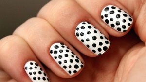 Idées de design élégant manucure à pois