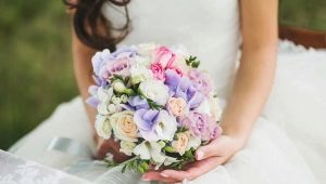 Bouquet de mariée de l'hortensia: options pour de belles compositions et combinaisons