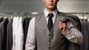Quel est l'invité masculin pour aller au mariage?