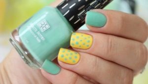 Manucure jaune en combinaison avec la couleur menthe: idées actuelles et tendances de la mode