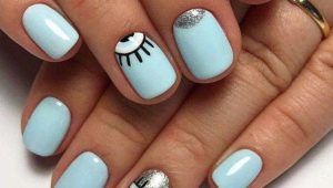 Idées Blue Nail Art pour ongles courts