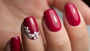Idées de manucure rouge pour les ongles courts