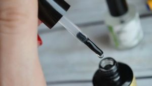 Base en caoutchouc pour le polissage du gel: caractéristiques et recommandations d'utilisation