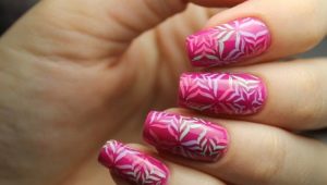 Idées de manucure pour les ongles de longueur moyenne