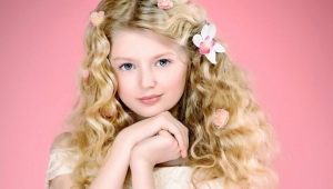 Coiffures de fête pour les filles aux cheveux longs