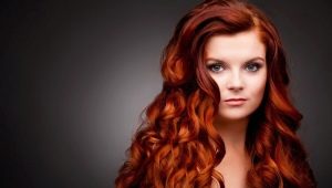 Comment faire des boucles légères sur les cheveux longs?