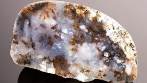 Agate mousse: à quoi cela ressemble-t-il?