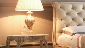 Tables de chevet pour la chambre à coucher: variations et recommandations de sélection
