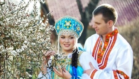 Robe de mariée dans le style folklorique russe