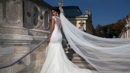 Robes de mariée de Crystal Design