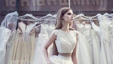 Qui achète la robe de mariée de la mariée?