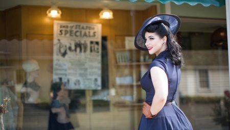 Qu'est-ce que porter une robe bleue et quels accessoires choisir?
