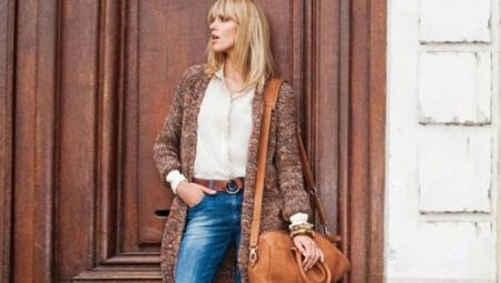Jean droit taille haute classique