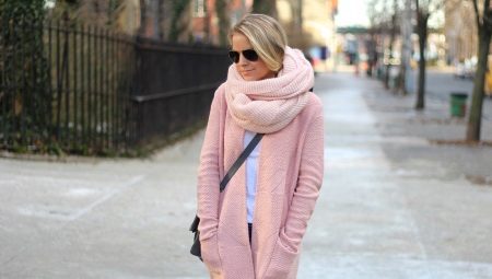 Cardigans roses