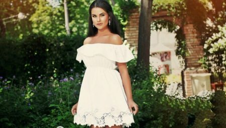 Sundresses aux épaules ouvertes