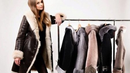 Quoi de mieux - manteaux de fourrure ou manteau en peau de mouton?