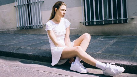 Sneakers femmes blanches