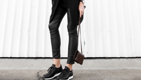 Baskets en cuir noir