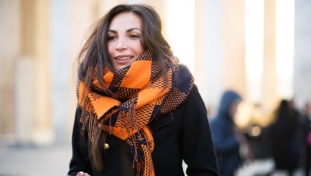 Comment attacher une écharpe d'hiver?