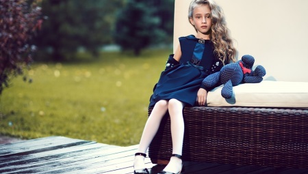 Chaussures noires pour les filles